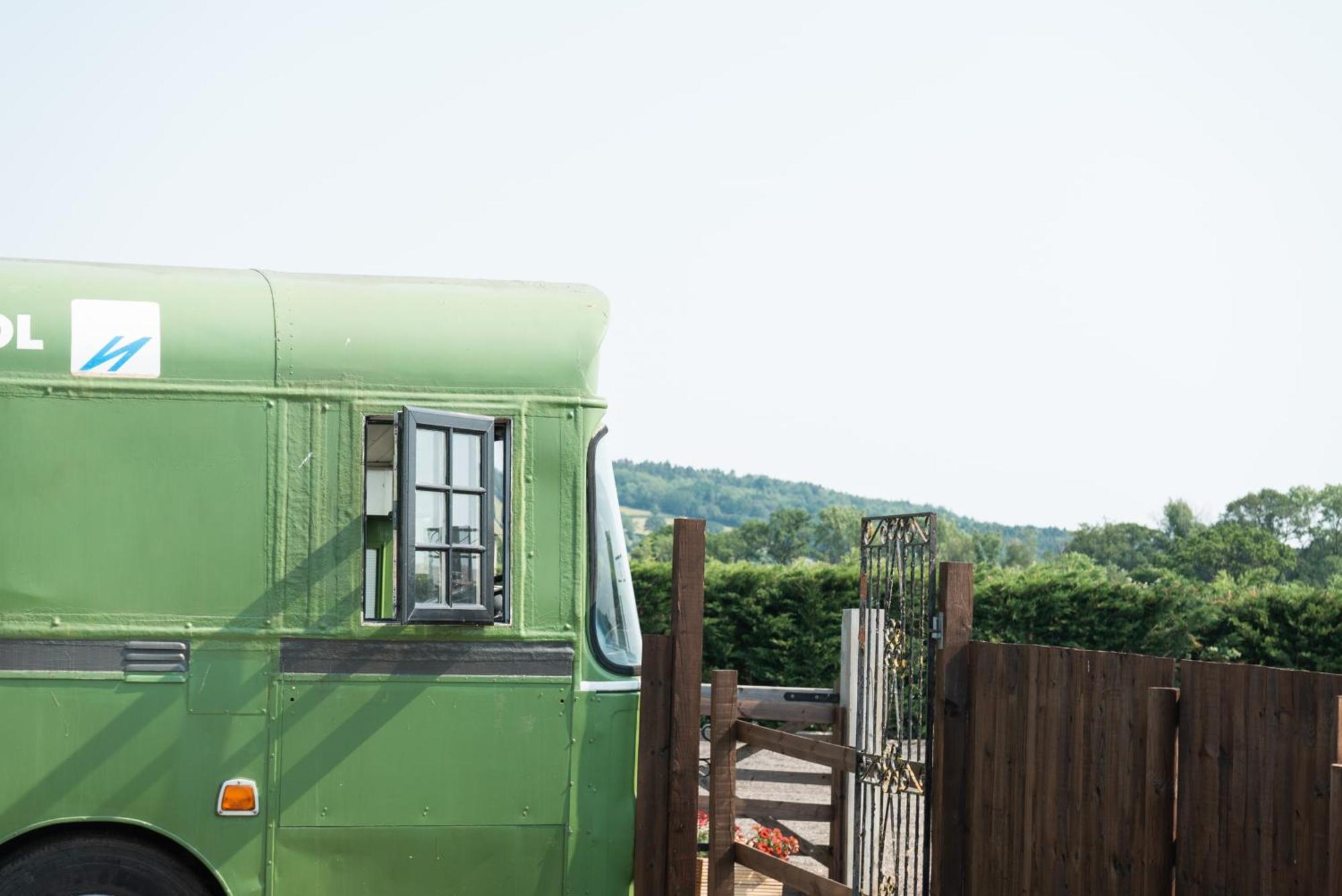 Swallowfield Glamping-The Last Stop Yeovil Exteriör bild