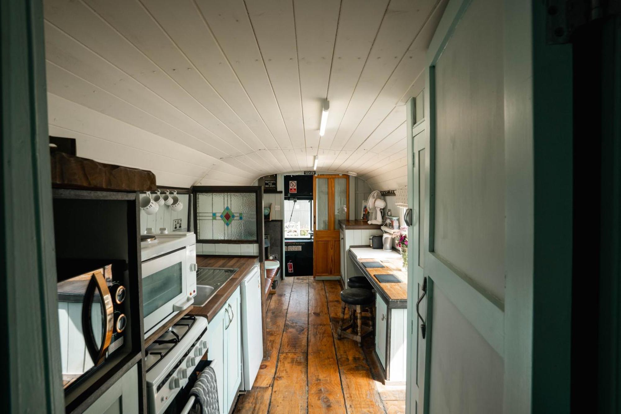Swallowfield Glamping-The Last Stop Yeovil Exteriör bild